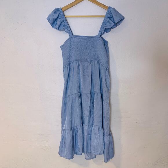 Cupshe Baby Blue Shimmer Tiered Smocked Dress size M - Picture 5 of 5